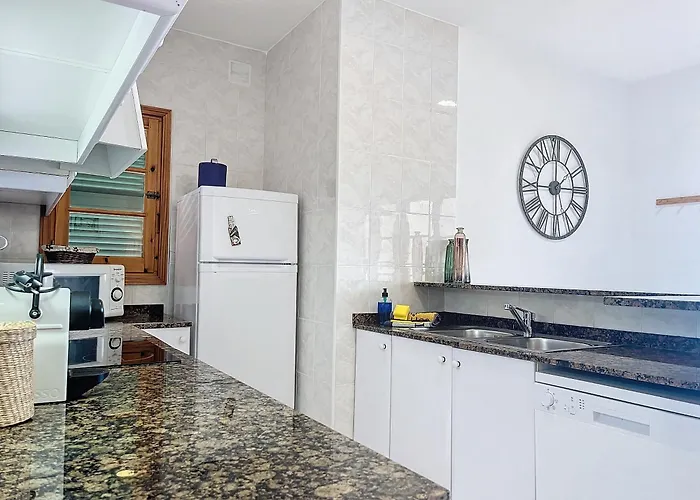 דירה Roca Fornells, Bonito Con Piscina Ss21